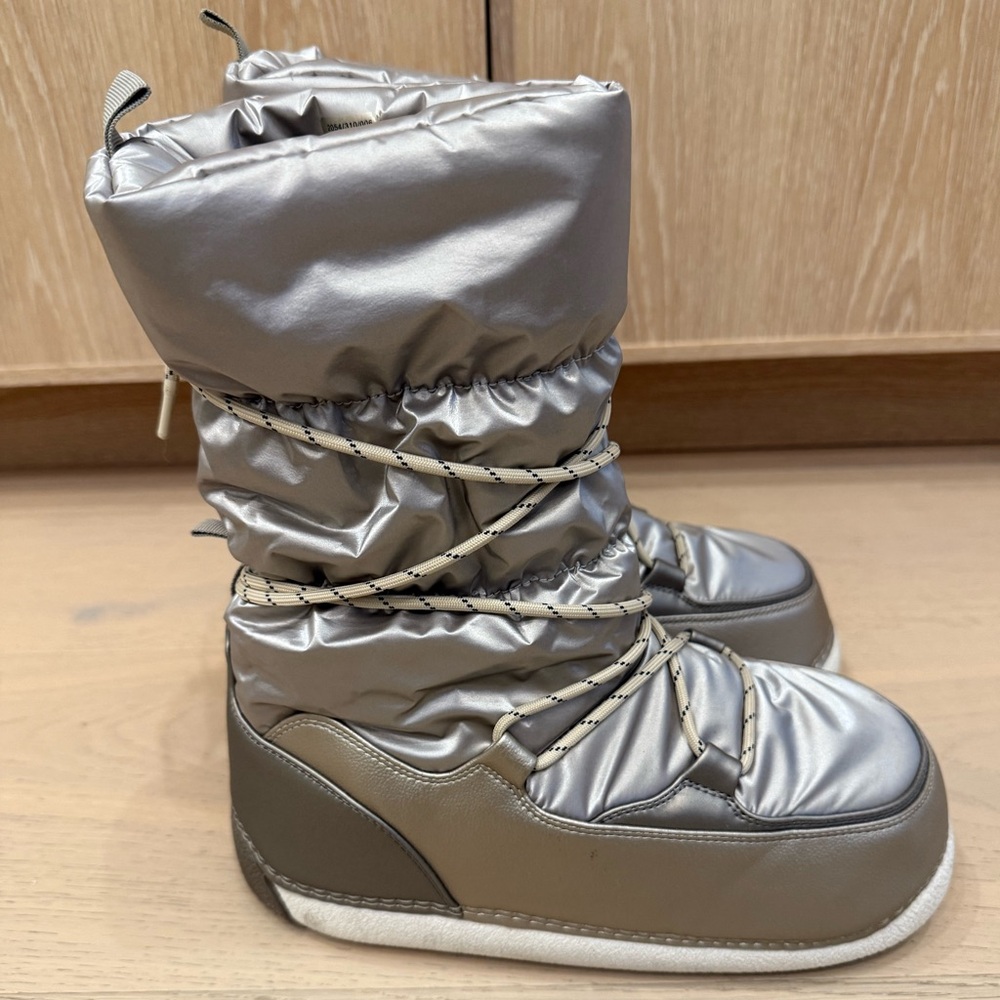 Zara Metallic Quilted Boots. Size 41